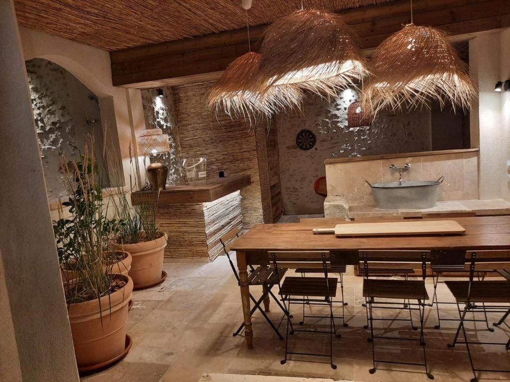 Drome Provencale Maison Familiale Calme Dans Village Valréas Zewnętrze zdjęcie