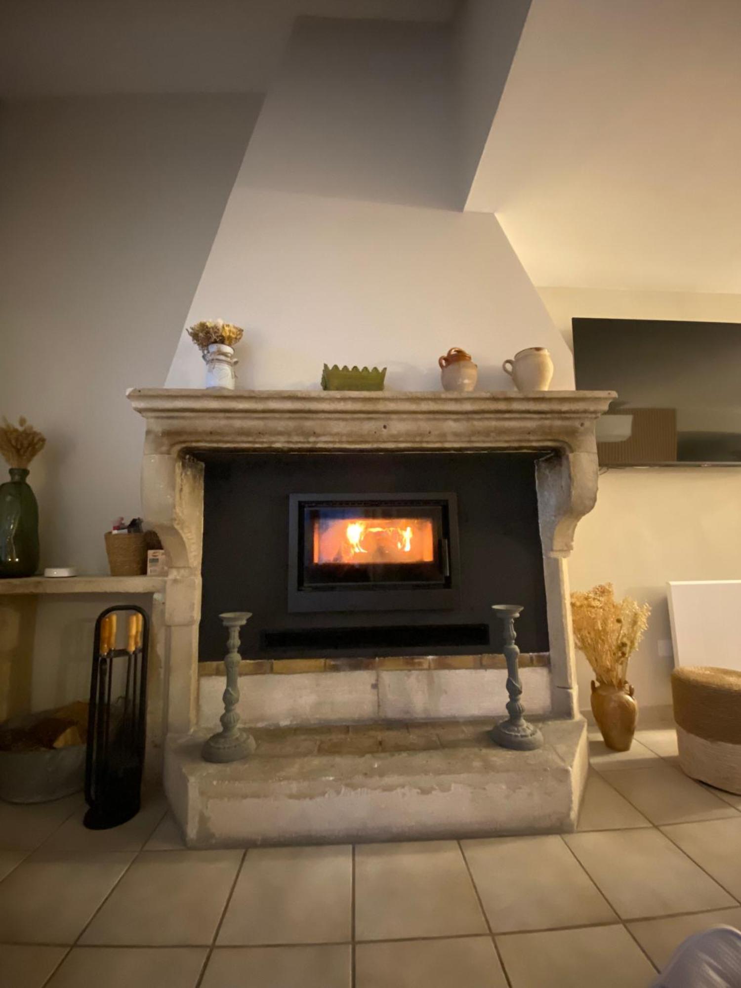 Drome Provencale Maison Familiale Calme Dans Village Valréas Zewnętrze zdjęcie